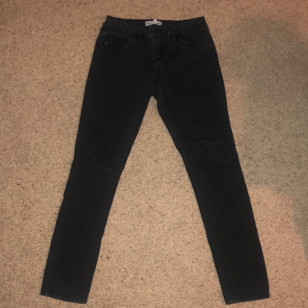 Black  Distressed skinny jeans
